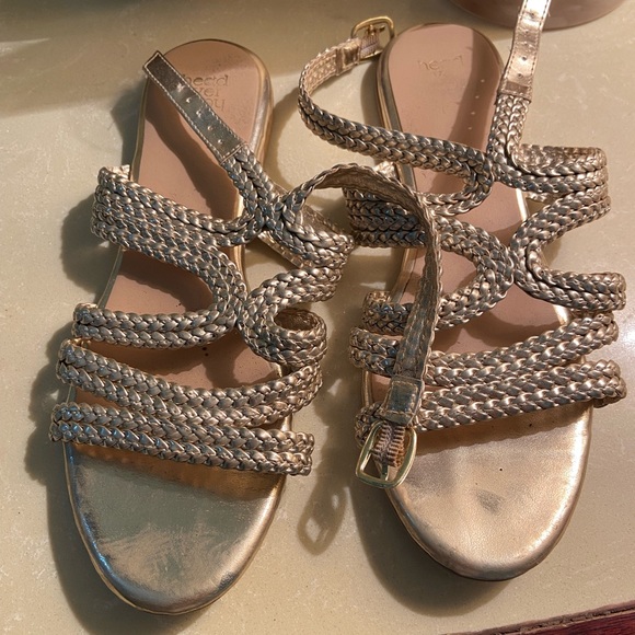 Heads over heels. Size - 38 - Picture 2 of 5